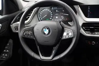 BMW 118, 1.5, 100 kW, bensiin, automaat, esivedu