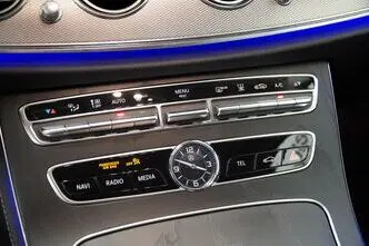 Mercedes-Benz E 300, 2.0, 143 kW, hübriid, automaat, tagavedu