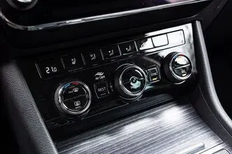 Škoda Superb, 2.0, 110 kW, diesel, automatic, front-wheel drive