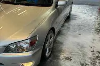 Lexus IS 200, 2.0, 114 kW, bensiin, manuaal, tagavedu
