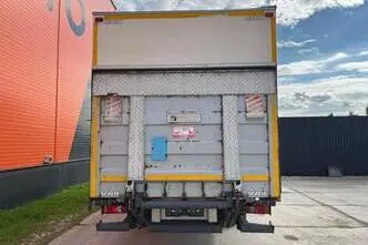 Renault Midlum 210 4x2, 161 kW, diisel, manuaal