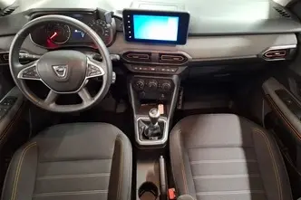Dacia Sandero, 1.0, 67 kW, бензин, механическая, передний привод
