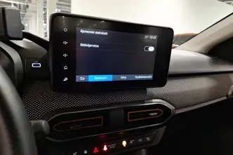 Dacia Sandero, 1.0, 67 kW, бензин, механическая, передний привод