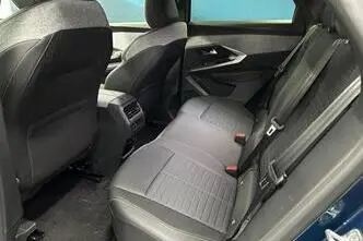 Peugeot 3008, 155 kW, электричество, автомат, передний привод