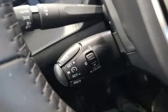 Peugeot 2008, электричество, автомат, передний привод