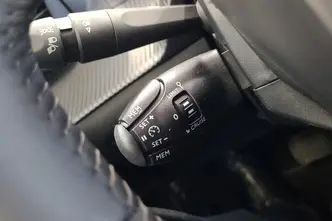 Peugeot 2008, электричество, автомат, передний привод