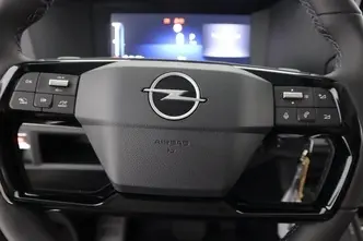 Opel Vivaro, 100 kW, электричество, автомат, передний привод