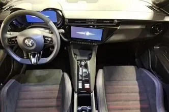 Alfa Romeo Junior, 207 kW, электричество, автомат, передний привод