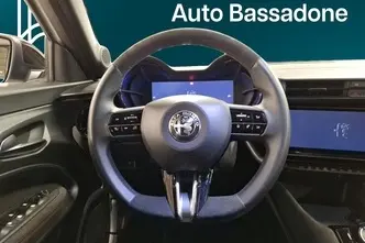 Alfa Romeo Junior, 207 kW, электричество, автомат, передний привод