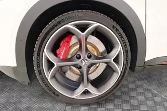 Alfa Romeo Junior, 207 kW, электричество, автомат, передний привод