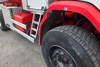 Scania P93 4X2 250, 8.5, 185 kW, дизель
