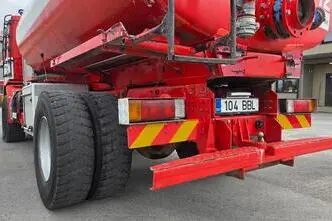 Scania P93 4X2 250, 8.5, 185 kW, дизель