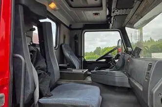 Scania P93 4X2 250, 8.5, 185 kW, дизель
