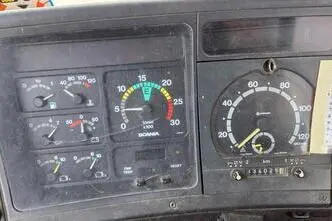 Scania P93 4X2 250, 8.5, 185 kW, дизель