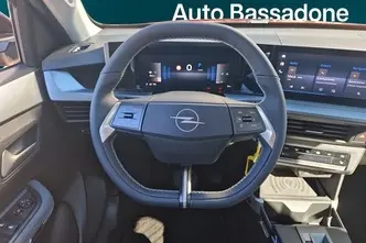 Opel Frontera, 1.2, 107 kW, гибрид, автомат, передний привод