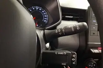 Renault Clio, 1.0, 53 kW, бензин, механическая, передний привод