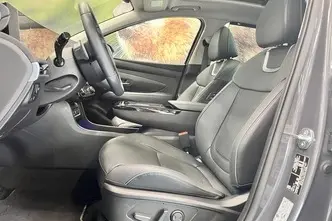 Hyundai Tucson, 1.6, 117.6 kW, hybrid, automatic, front-wheel drive