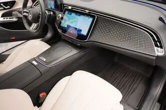 Mercedes-Benz E 300, 2.0, 150 kW, plug-in hybrid, automatic, rear-wheel drive