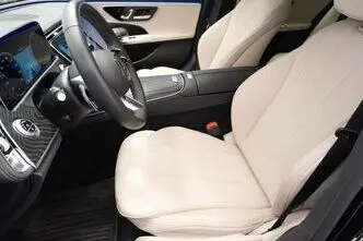 Mercedes-Benz E 300, 2.0, 150 kW, plug-in hybrid, automatic, rear-wheel drive