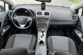 Toyota Avensis, 1.8, 108 kW, бензин, автомат, передний привод