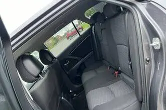 Toyota Avensis, 1.8, 108 kW, бензин, автомат, передний привод