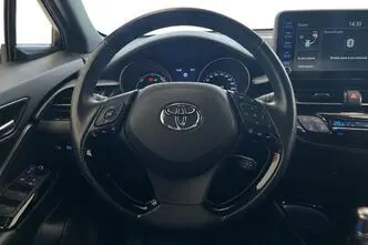 Toyota C-HR, 1.8, 72 kW, гибрид, автомат, передний привод