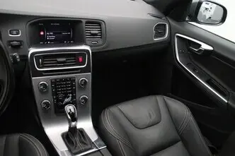Volvo V60, 2.0, 140 kW, дизель, автомат, передний привод