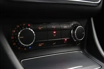 Mercedes-Benz CLA 180, 1.5, 80 kW, дизель, автомат, передний привод