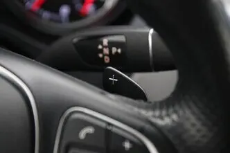 Mercedes-Benz CLA 180, 1.5, 80 kW, дизель, автомат, передний привод