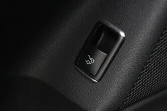 Mercedes-Benz CLA 180, 1.5, 80 kW, дизель, автомат, передний привод