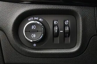 Opel Astra, 1.5, 90 kW, дизель, механическая, передний привод