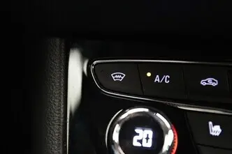 Opel Astra, 1.5, 90 kW, дизель, механическая, передний привод