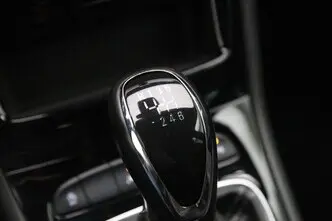 Opel Astra, 1.5, 90 kW, дизель, механическая, передний привод