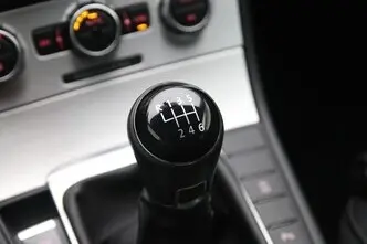 Volkswagen Passat, 1.6, 77 kW, дизель, механическая, передний привод