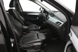 BMW X1, 2.0, 141 kW, бензин, автомат, передний привод