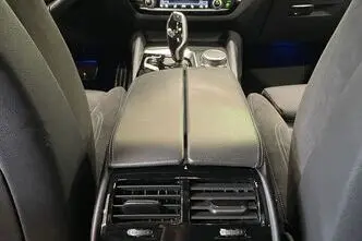 BMW 520, 2.0, 135 kW, hybrid, automatic, rear-wheel drive