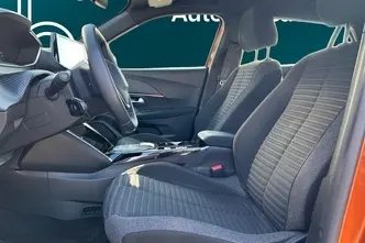Peugeot 2008, electric, automatic, front-wheel drive