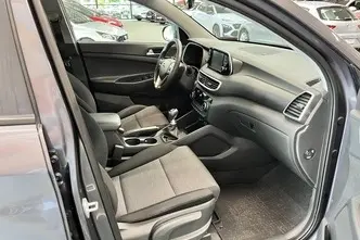 Hyundai Tucson, 1.6, 97 kW, petrol, manual, front-wheel drive