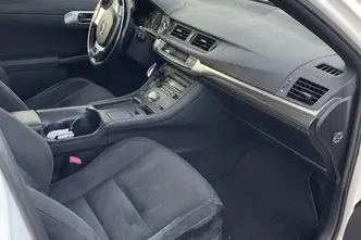 Lexus CT 200h, 1.8, 73 kW, гибрид, автомат, передний привод