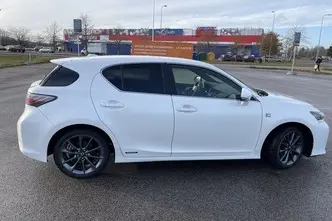 Lexus CT 200h, 1.8, 73 kW, гибрид, автомат, передний привод