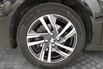 Peugeot 208, 1.2, 74 kW, bensiin, automaat, esivedu
