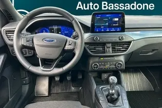 Ford Focus, 1.0, 93 kW, гибрид, механическая, передний привод