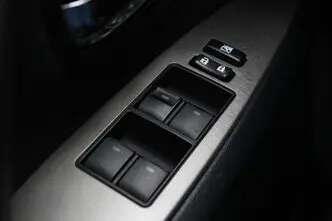 Toyota Avensis, 2.0, 112 kW, bensiin, manuaal, esivedu