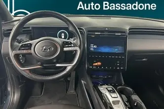 Hyundai Tucson, 1.6, 169 kW, hybrid, automatic, front-wheel drive