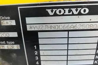 Volvo FM300 6X2*4 HMF 910, 220 kW, дизель