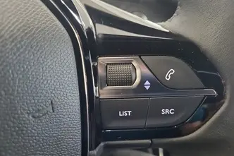 Peugeot 2008, electric, automatic, front-wheel drive