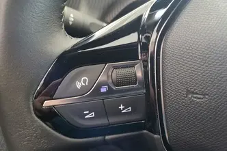 Peugeot 2008, electric, automatic, front-wheel drive