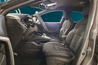 Renault Captur, 1.6, 105 kW, hybrid, automatic, front-wheel drive
