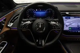 Mercedes-Benz E 300, 2.0, 145 kW, pistikhübriid, automaat, nelikvedu