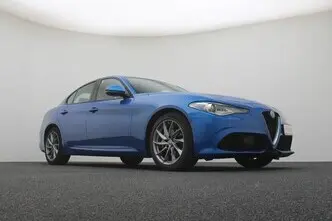 Alfa Romeo Giulia, 2.0, 148 kW, бензин, автомат, задний привод